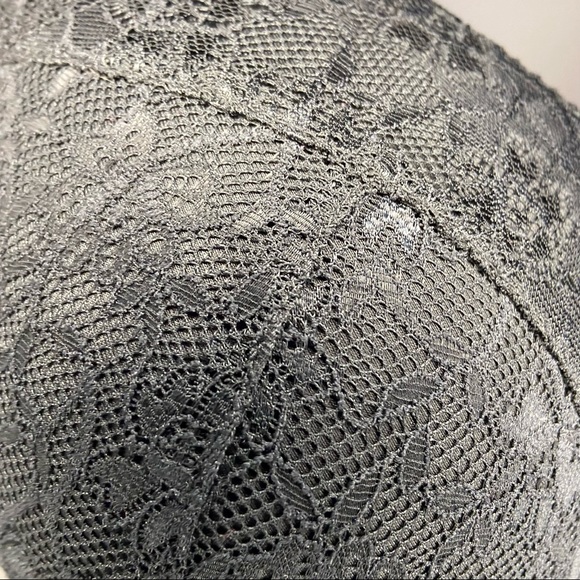 *NWOT* TORRID BLACK LACE PUSH-UP PLUNGE BRA - Picture 7 of 7